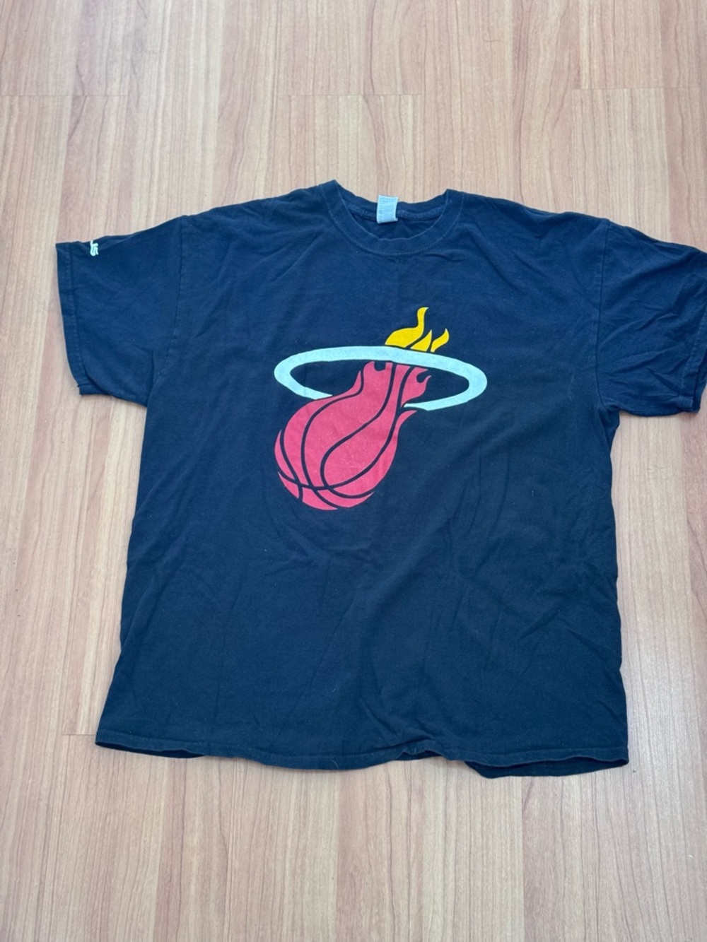 Miami Heat Graphic T Shirt XL Black NBA Oversized Tee